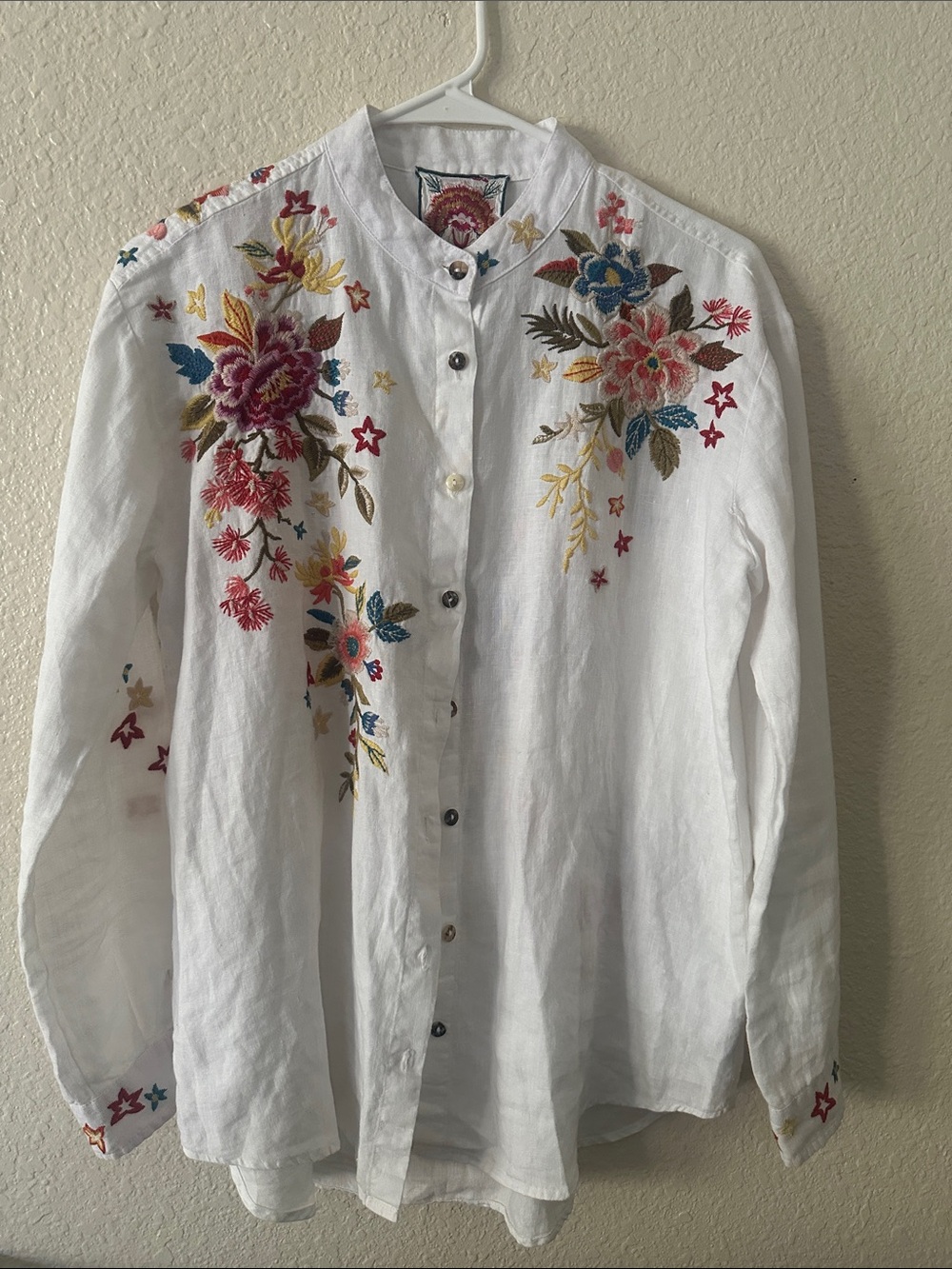 Johnny Was White Linen Button-Up Shirt with Multicolor Floral Embroidery